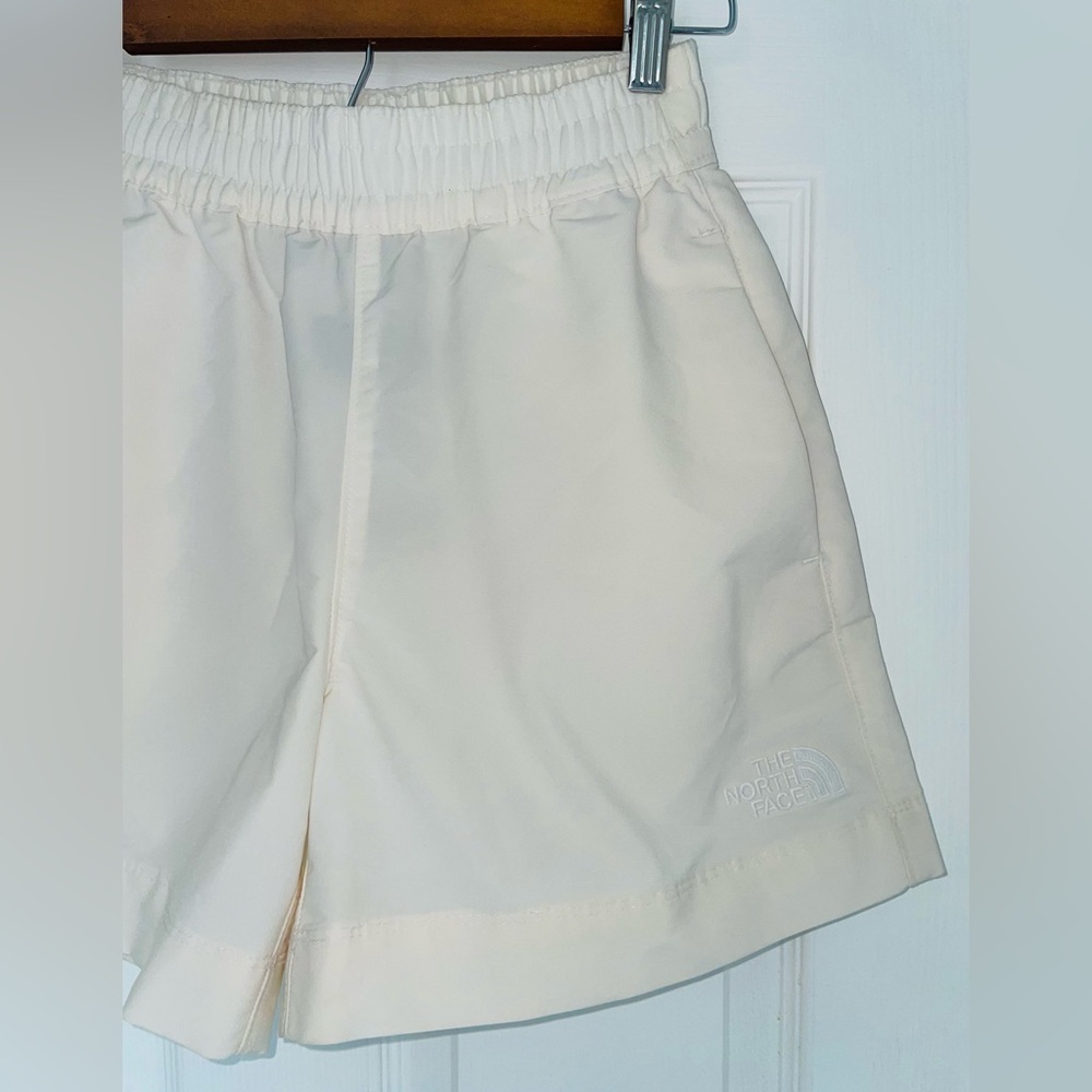 TNF Women's Active Shorts (XS) - Picture 3 of 11